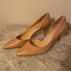 Enzo Angiolini Nude Leather Pointed Toe Pumps Heels